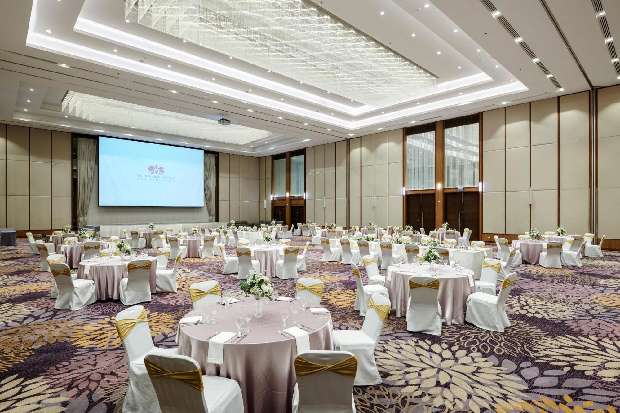 Tk Palace Hotel & Convention Bangkok Kültér fotó