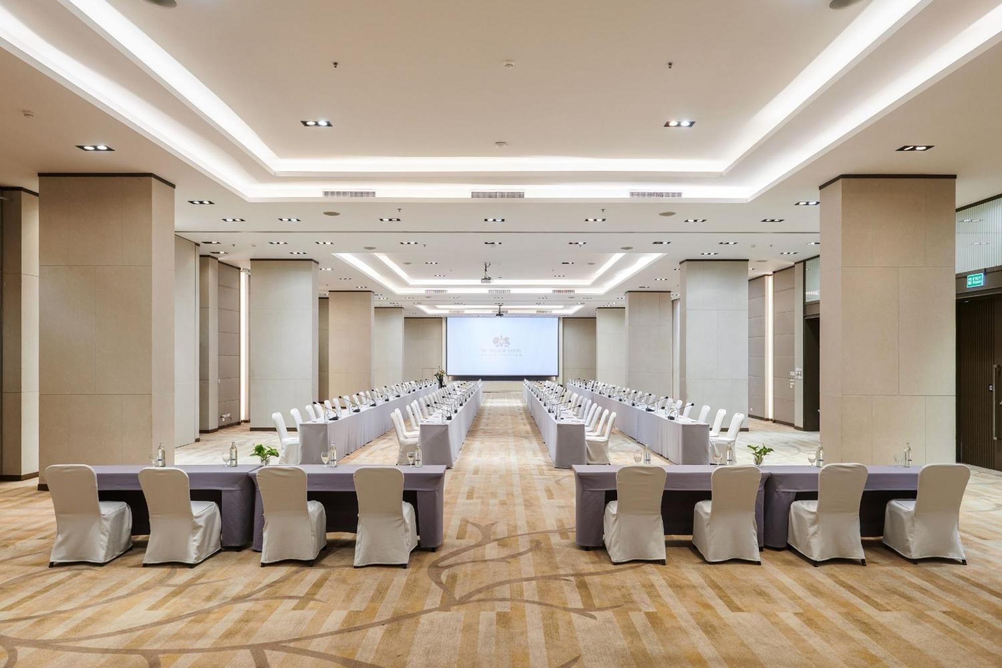 Tk Palace Hotel & Convention Bangkok Kültér fotó